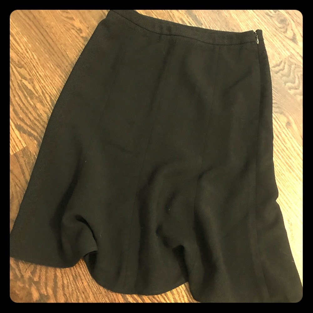 Loft Fit’ N Flare Skirt (Black)